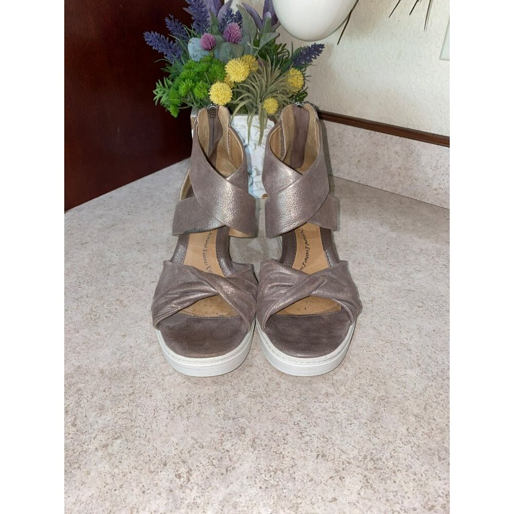 Sofft Womens Sanielle Size 8 Metallic Taupe - Picture 6 of 7